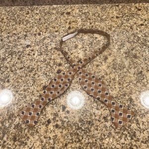 Carrot & Gibbs 80’s Tan Ivory Geometric Handmade Silk Bow Tie Boulder Co